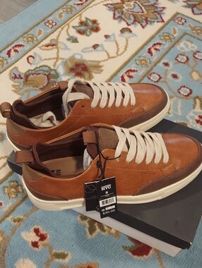 Men's Casual Brown Leather Sneakers with Cream Laces